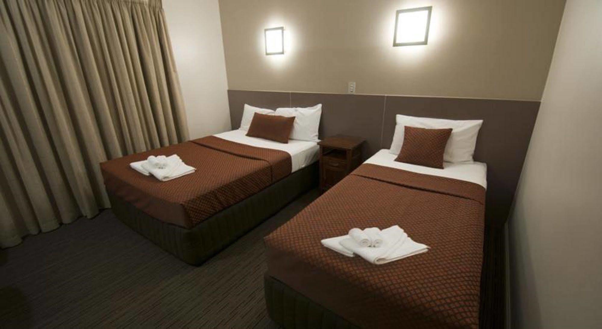 City Oasis Inn Townsville, Surestay Collection By BW Esterno foto